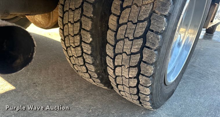 image for item DQ0628 2005 Ford  F550 utility / service truck