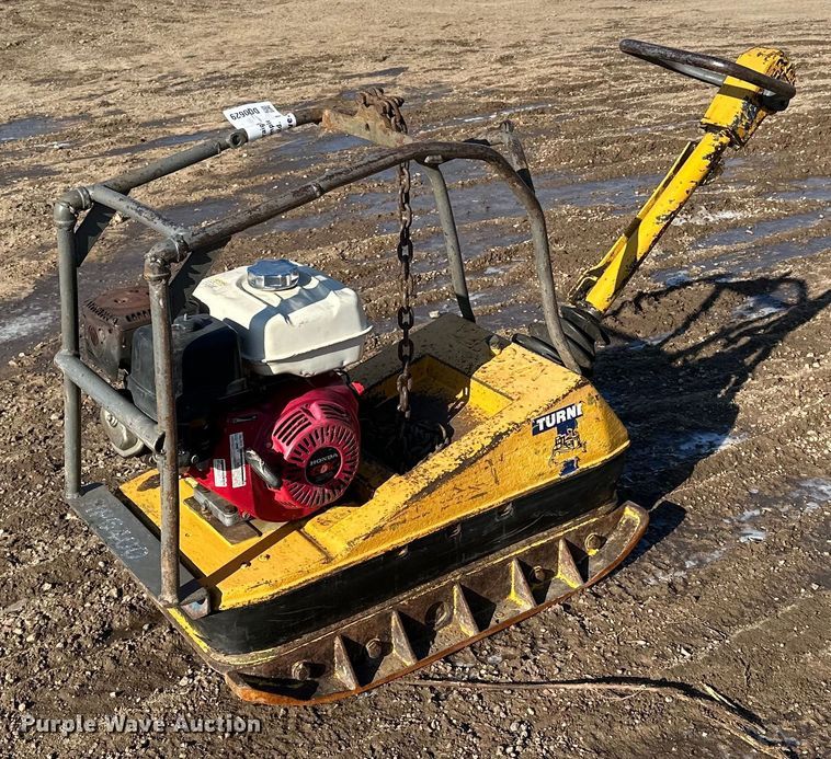 image for item DQ0629 Wacker BPU3345R plate compactor