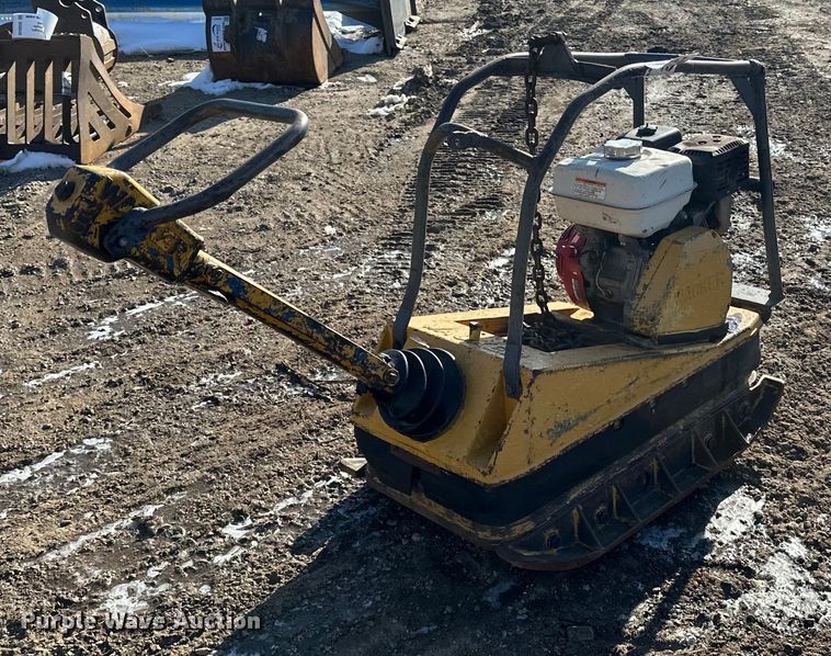 image for item DQ0629 Wacker BPU3345R plate compactor