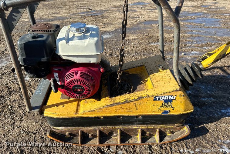 image for item DQ0629 Wacker BPU3345R plate compactor