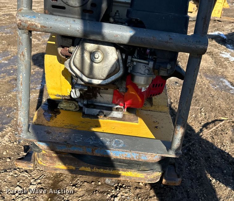 image for item DQ0629 Wacker BPU3345R plate compactor
