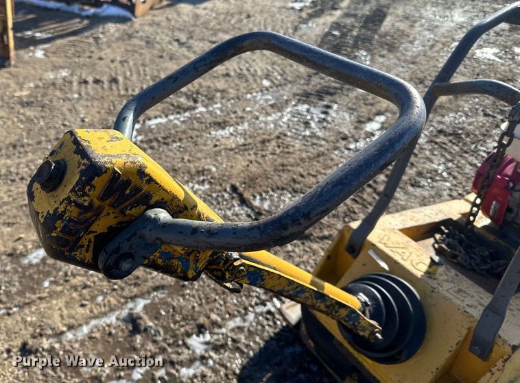 image for item DQ0629 Wacker BPU3345R plate compactor