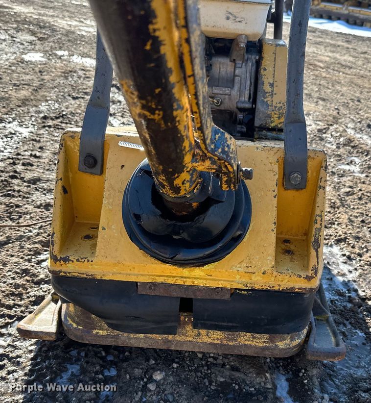 image for item DQ0629 Wacker BPU3345R plate compactor