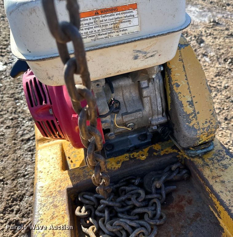 image for item DQ0629 Wacker BPU3345R plate compactor