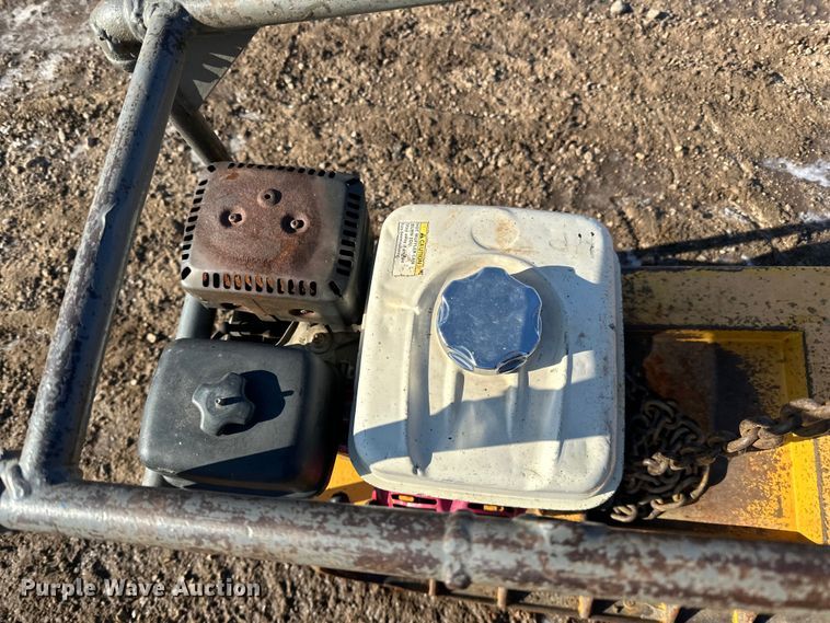 image for item DQ0629 Wacker BPU3345R plate compactor