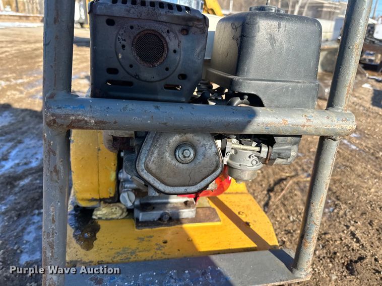 image for item DQ0629 Wacker BPU3345R plate compactor