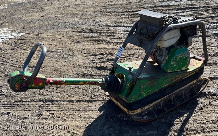 image for item DQ0631 Wacker BPU3345R plate compactor