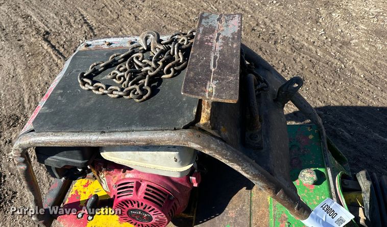 image for item DQ0631 Wacker BPU3345R plate compactor