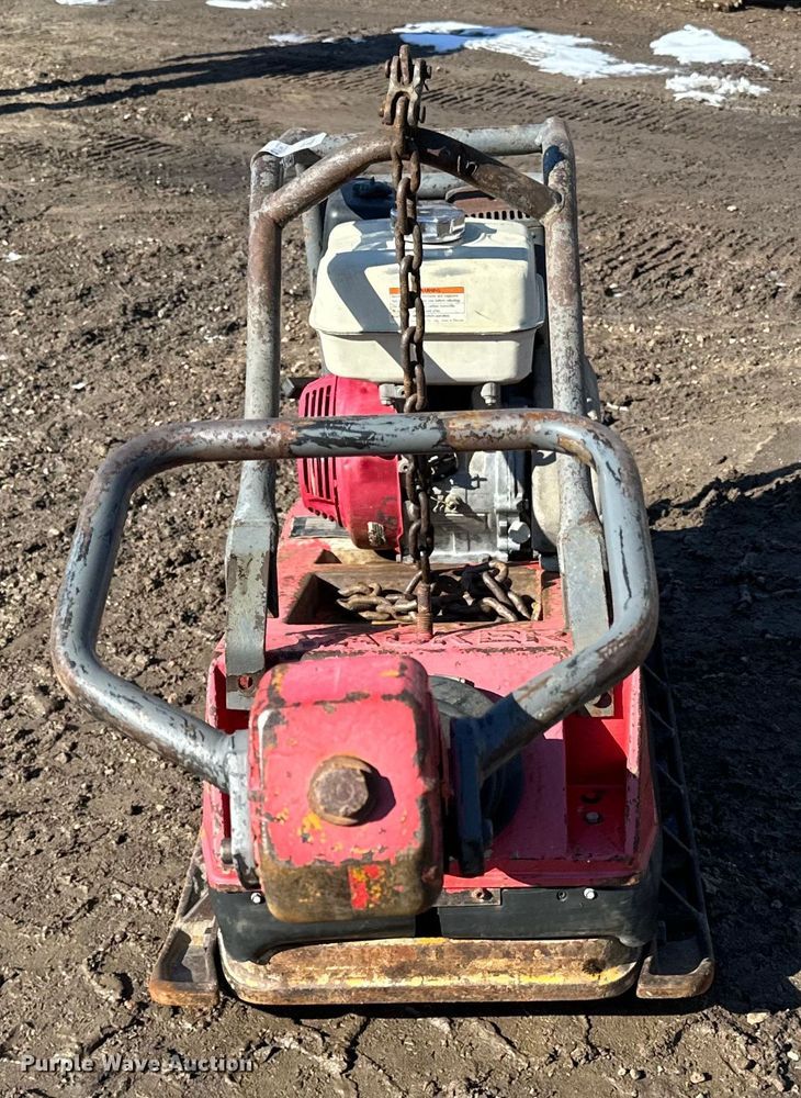 image for item DQ0632 Wacker BPU3345R plate compactor