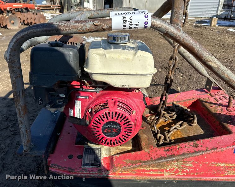 image for item DQ0632 Wacker BPU3345R plate compactor