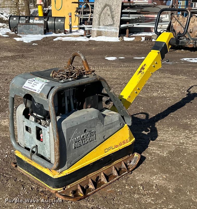 image for item DQ0633 2016 Wacker Neuson DPU6555 plate compactor