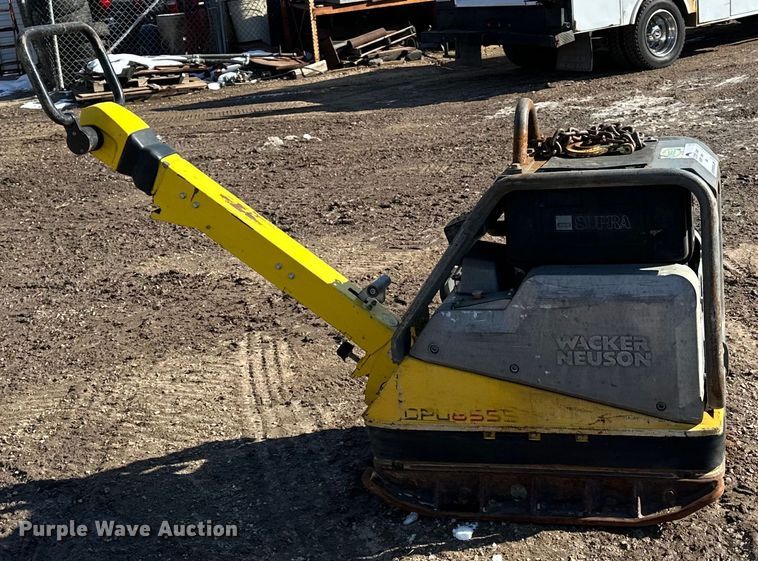 image for item DQ0633 2016 Wacker Neuson DPU6555 plate compactor