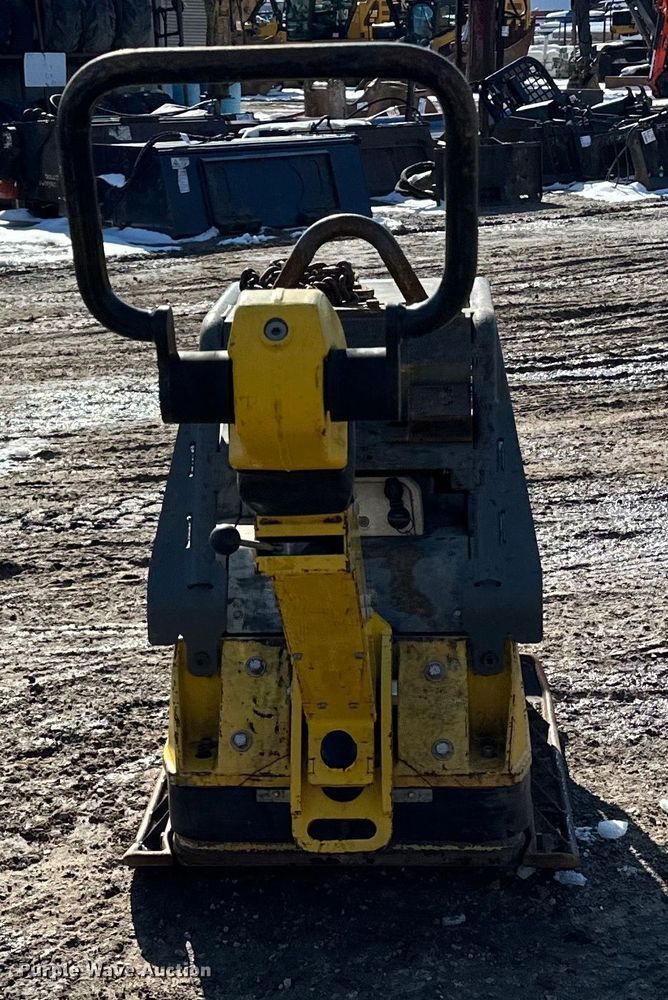 image for item DQ0633 2016 Wacker Neuson DPU6555 plate compactor