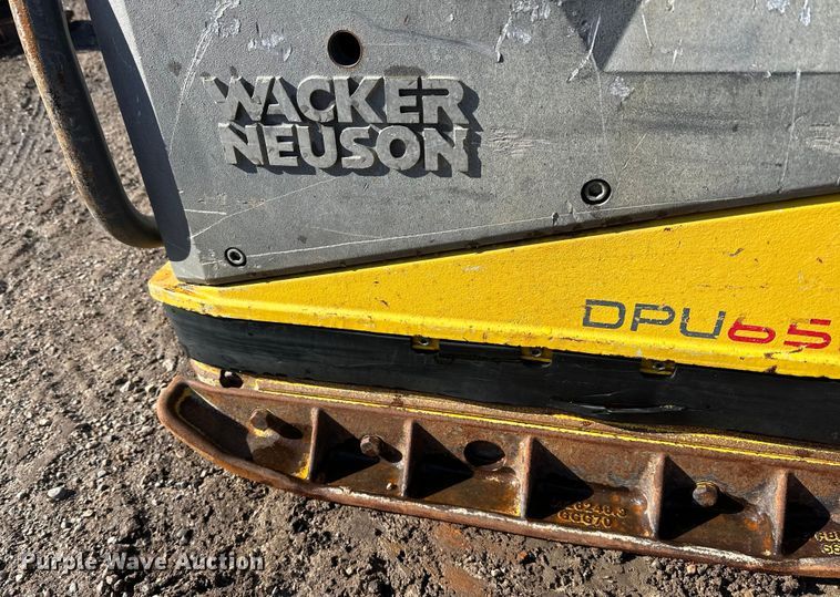 image for item DQ0633 2016 Wacker Neuson DPU6555 plate compactor