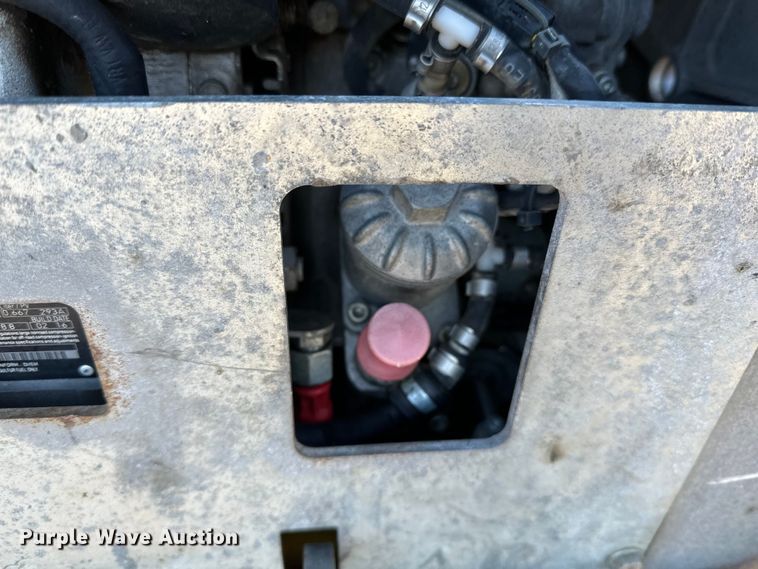 image for item DQ0633 2016 Wacker Neuson DPU6555 plate compactor