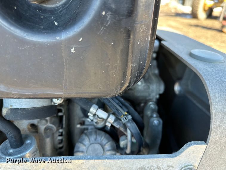 image for item DQ0633 2016 Wacker Neuson DPU6555 plate compactor