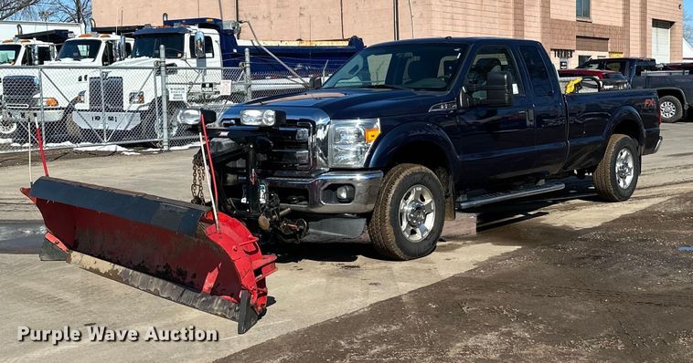 image for item DQ0637 2013 Ford  F250 SuperCab pickup truck