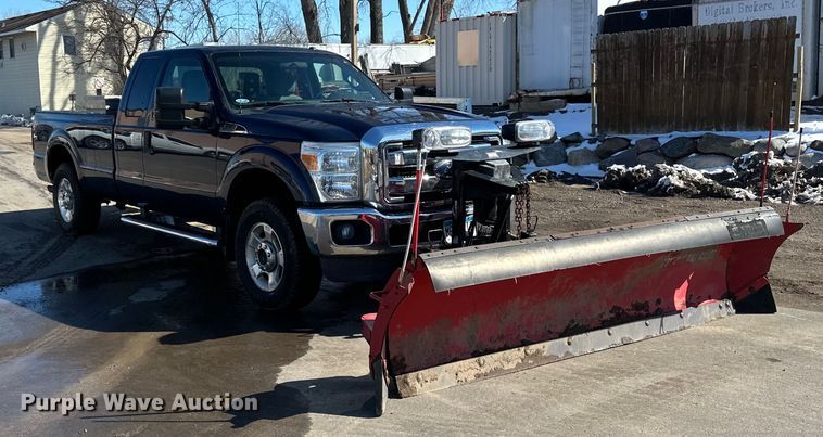 image for item DQ0637 2013 Ford  F250 SuperCab pickup truck