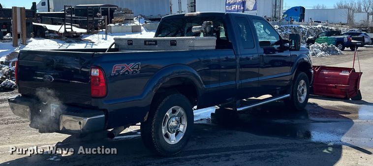 image for item DQ0637 2013 Ford  F250 SuperCab pickup truck