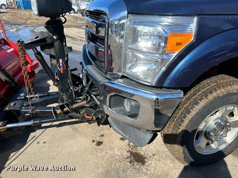 image for item DQ0637 2013 Ford  F250 SuperCab pickup truck