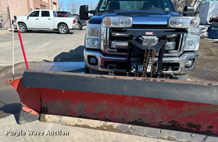 image for item DQ0637 2013 Ford  F250 SuperCab pickup truck