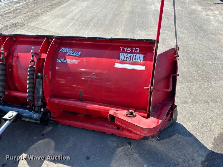 image for item DQ0637 2013 Ford  F250 SuperCab pickup truck