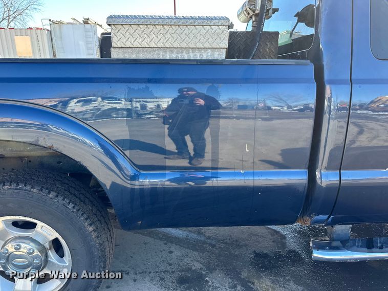 image for item DQ0637 2013 Ford  F250 SuperCab pickup truck