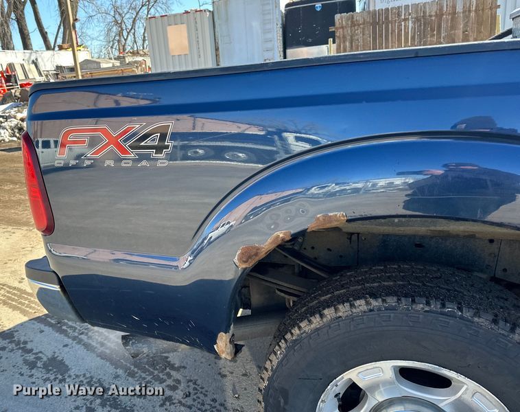 image for item DQ0637 2013 Ford  F250 SuperCab pickup truck