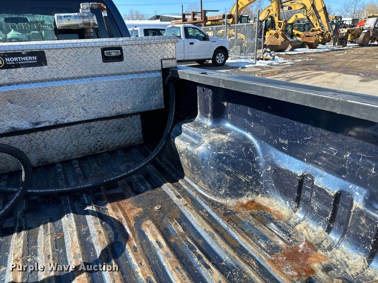 image for item DQ0637 2013 Ford  F250 SuperCab pickup truck