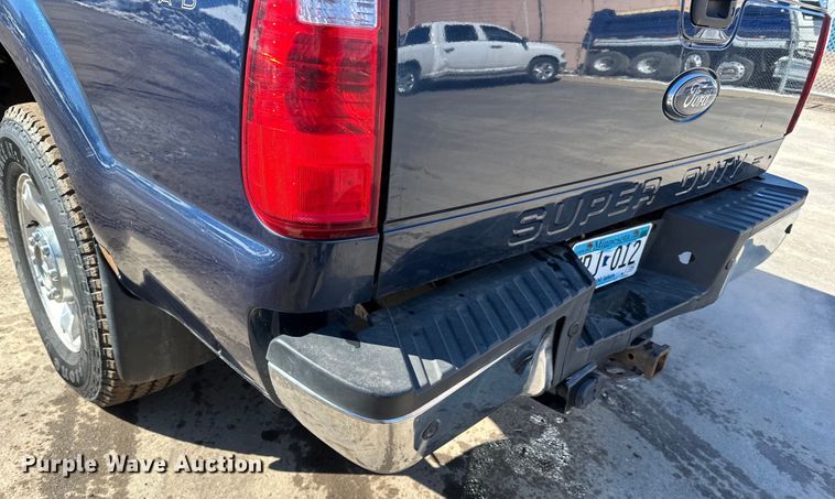 image for item DQ0637 2013 Ford  F250 SuperCab pickup truck