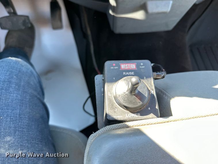 image for item DQ0637 2013 Ford  F250 SuperCab pickup truck