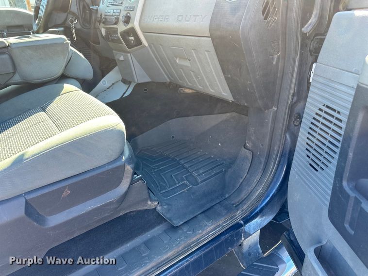 image for item DQ0637 2013 Ford  F250 SuperCab pickup truck