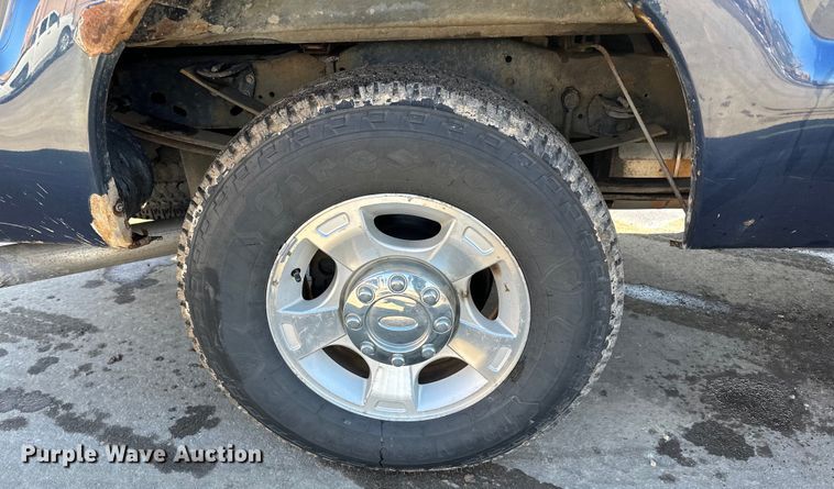 image for item DQ0637 2013 Ford  F250 SuperCab pickup truck