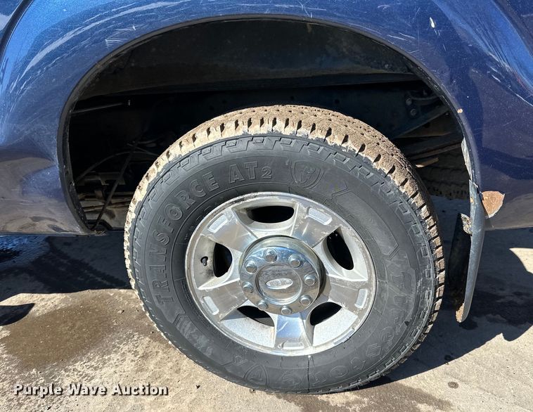 image for item DQ0637 2013 Ford  F250 SuperCab pickup truck