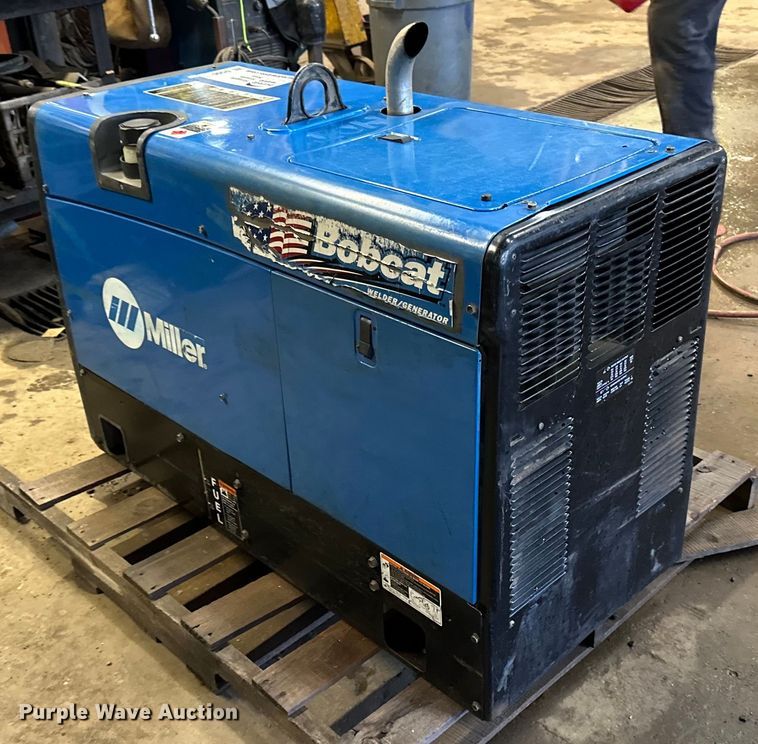 image for item DQ0640 Miller Bobcat 250 welder/generator