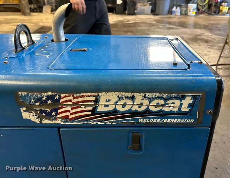 image for item DQ0640 Miller Bobcat 250 welder/generator