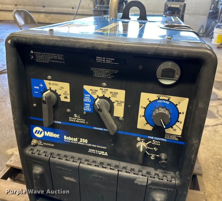 image for item DQ0640 Miller Bobcat 250 welder/generator
