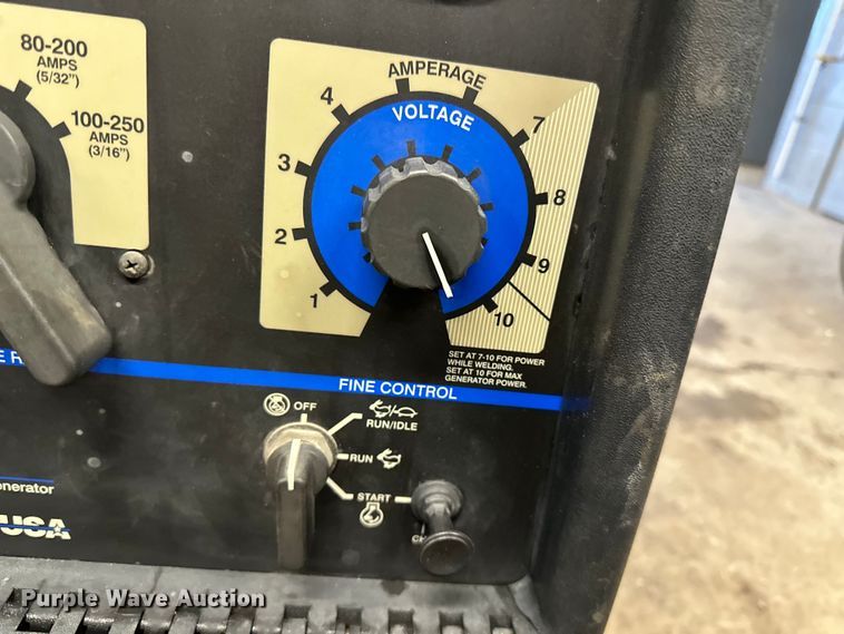 image for item DQ0640 Miller Bobcat 250 welder/generator