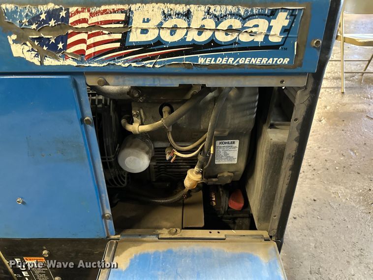 image for item DQ0640 Miller Bobcat 250 welder/generator