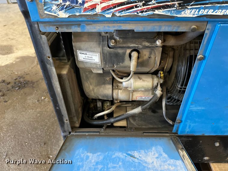 image for item DQ0640 Miller Bobcat 250 welder/generator