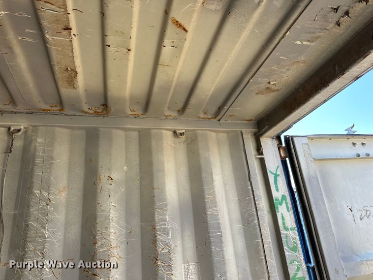 image for item DQ0642 Shipping container with fuel tank