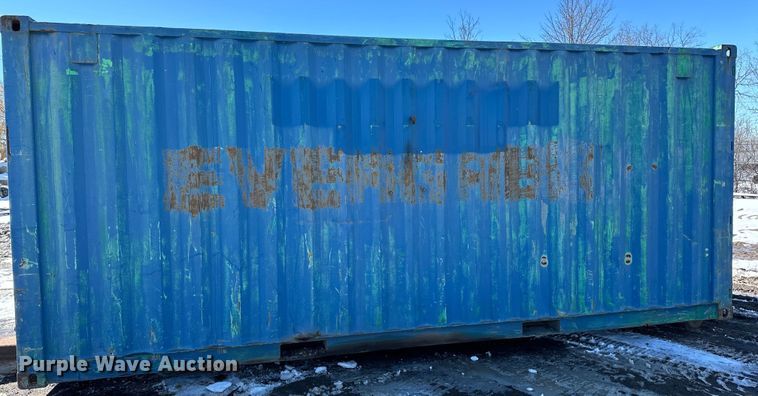 image for item DQ0643 Shipping container with fuel tank