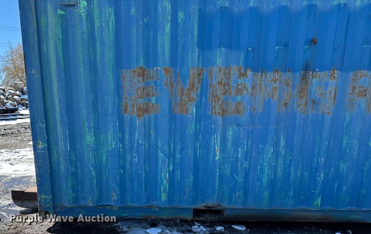 image for item DQ0643 Shipping container with fuel tank