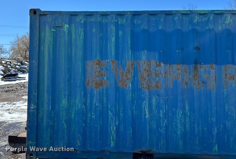 image for item DQ0643 Shipping container with fuel tank