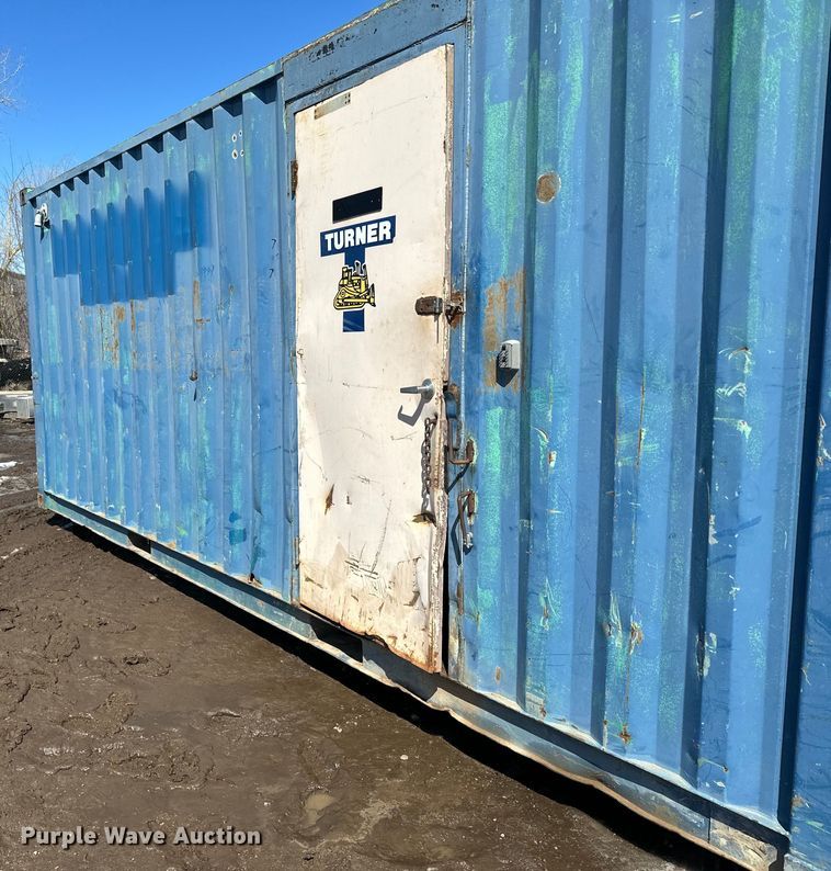 image for item DQ0643 Shipping container with fuel tank