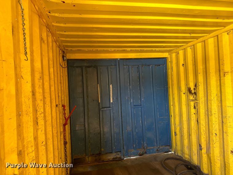 image for item DQ0643 Shipping container with fuel tank