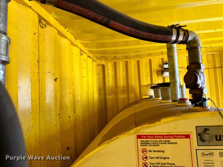 image for item DQ0643 Shipping container with fuel tank