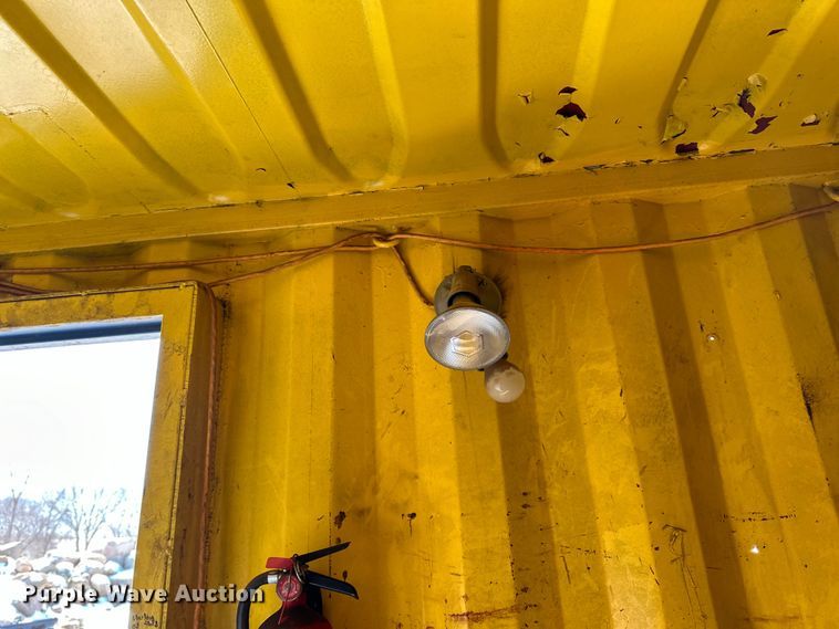 image for item DQ0643 Shipping container with fuel tank