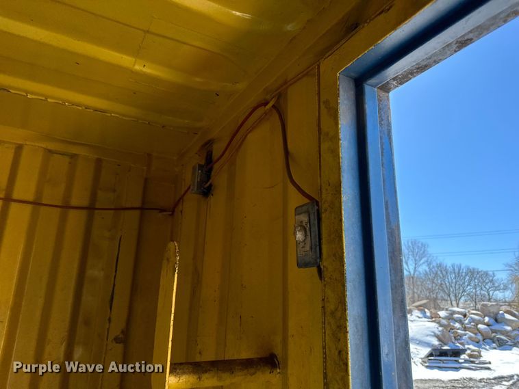 image for item DQ0643 Shipping container with fuel tank