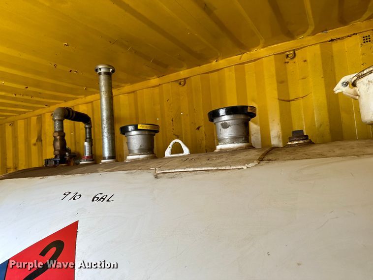 image for item DQ0643 Shipping container with fuel tank